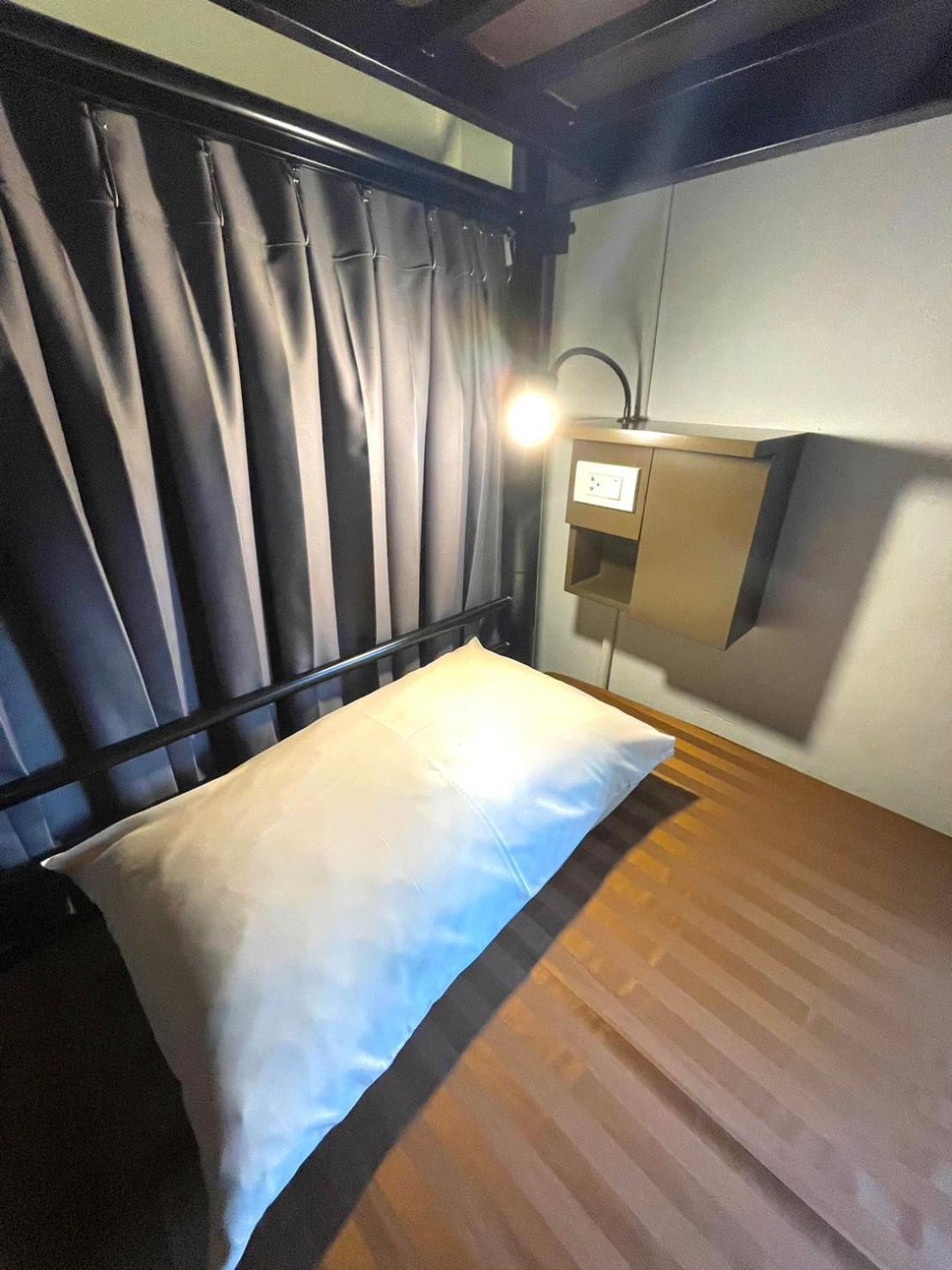 Inn Trog And Inn Soi (Adults Only) Bangkok Extérieur photo