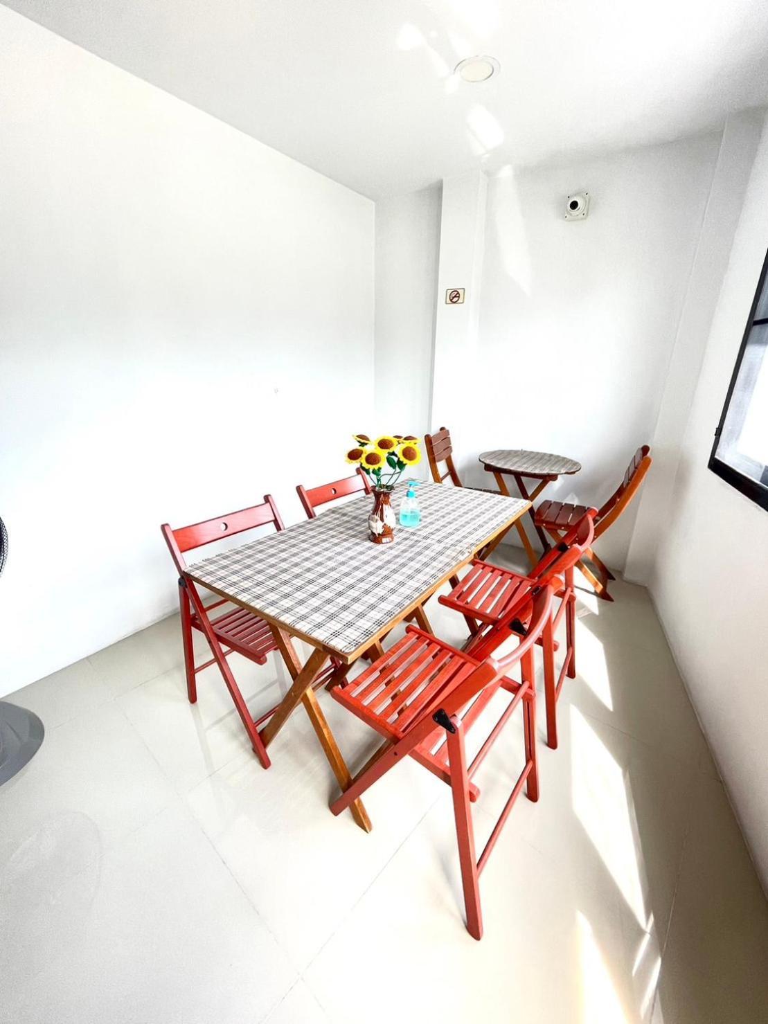 Inn Trog And Inn Soi (Adults Only) Bangkok Extérieur photo